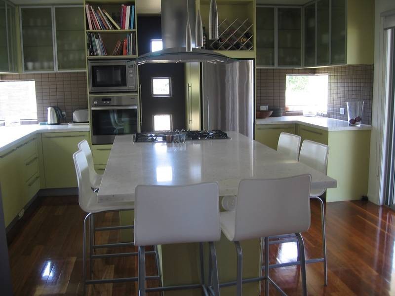 19 River Cove Place, Hope Island QLD 4212