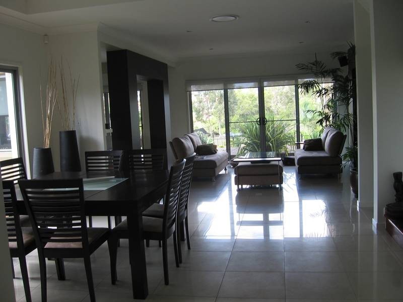 19 River Cove Place, Hope Island QLD 4212