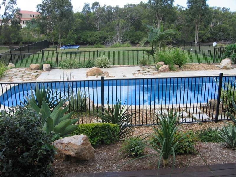 19 River Cove Place, Hope Island QLD 4212