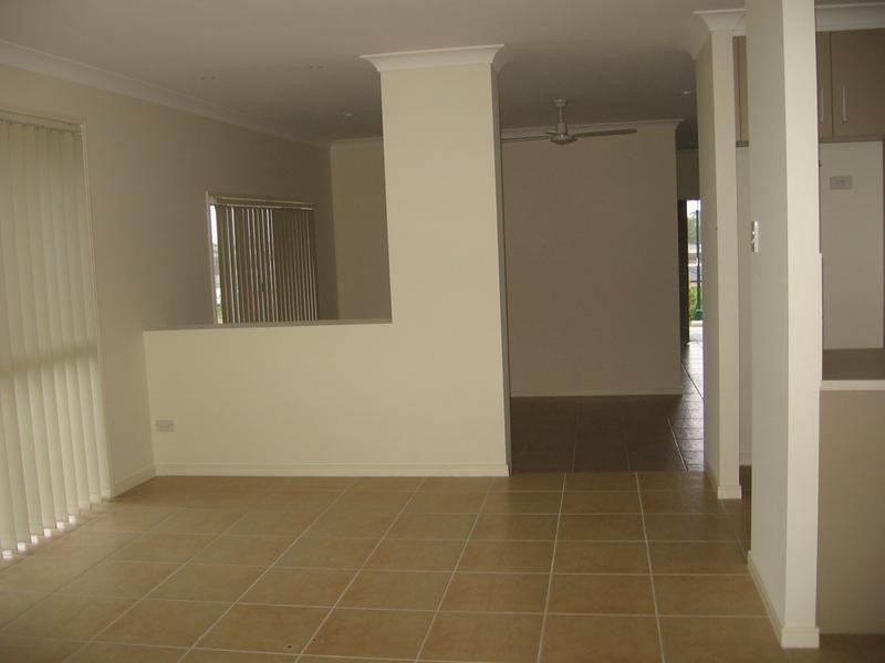 27 Nicola Way, Upper Coomera QLD 4209