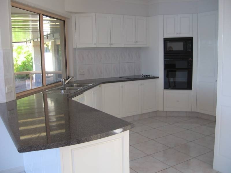 146 Monterey Keys Drive, Monterey Keys QLD 4212