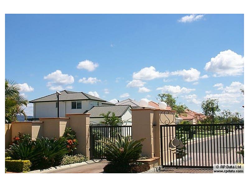 26 Prosperity Drive, Hope Island QLD 4212