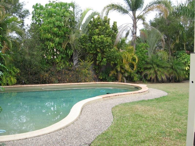 16 Lakewood Crescent, Helensvale QLD 4212