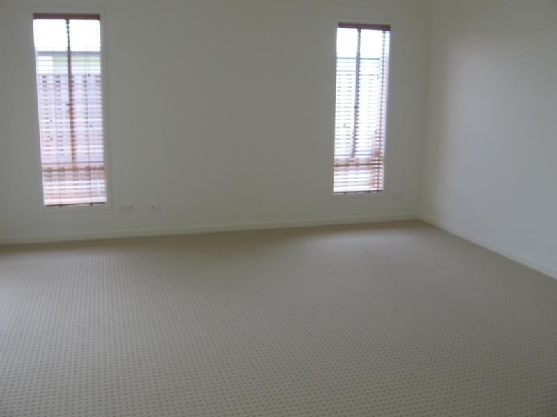 12 Ontario Court, Oxenford QLD 4210