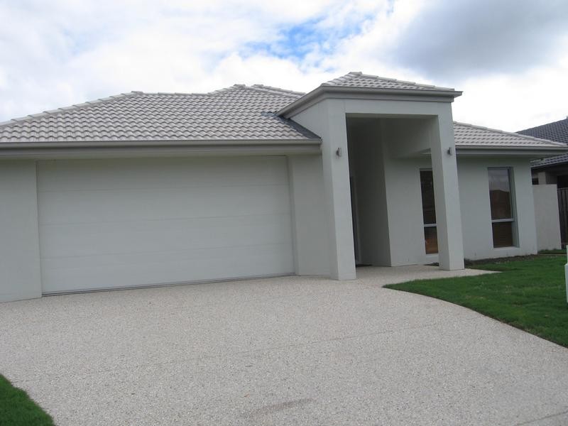 12 Ontario Court, Oxenford QLD 4210