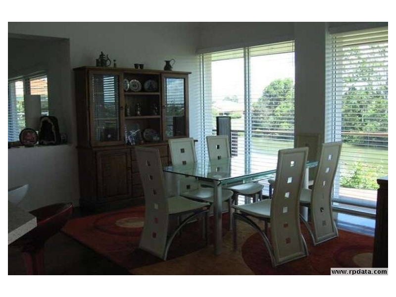 3141 Riverleigh Drive, Hope Island QLD 4212