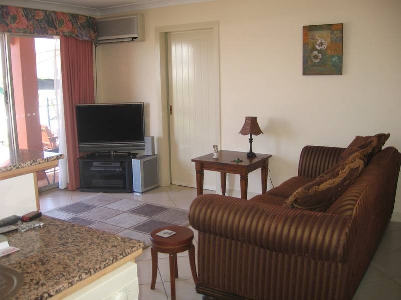 Hope Island QLD 4212