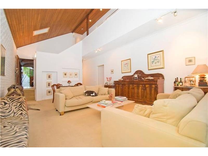 14 Eskgrove Street, East Brisbane QLD 4169