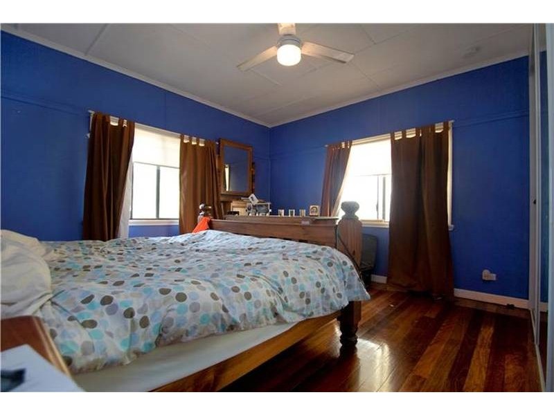 37 Harris Street, Hawthorne QLD 4171