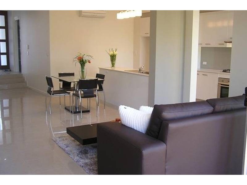 Unit 2 93 Ison Street, Morningside QLD 4170