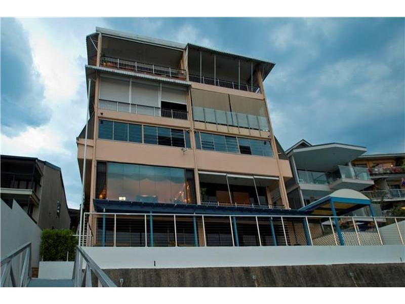 Unit 1 49 Laidlaw Parade, East Brisbane QLD 4169
