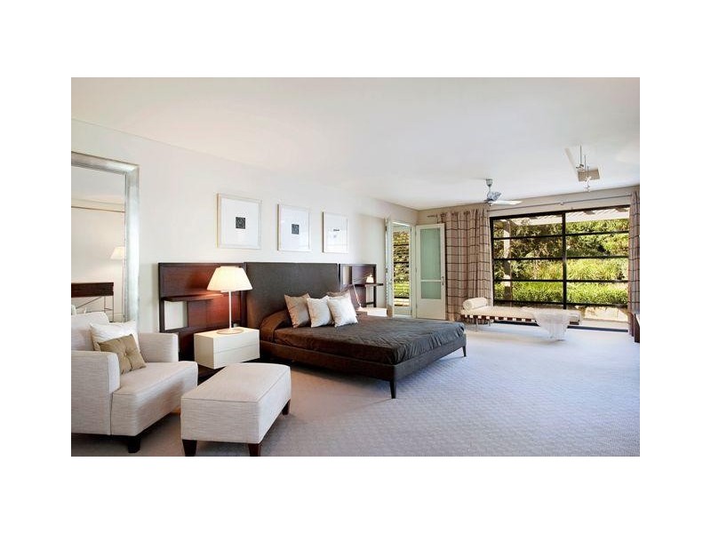 2 Gilmour Close, Glenhaven NSW 2156