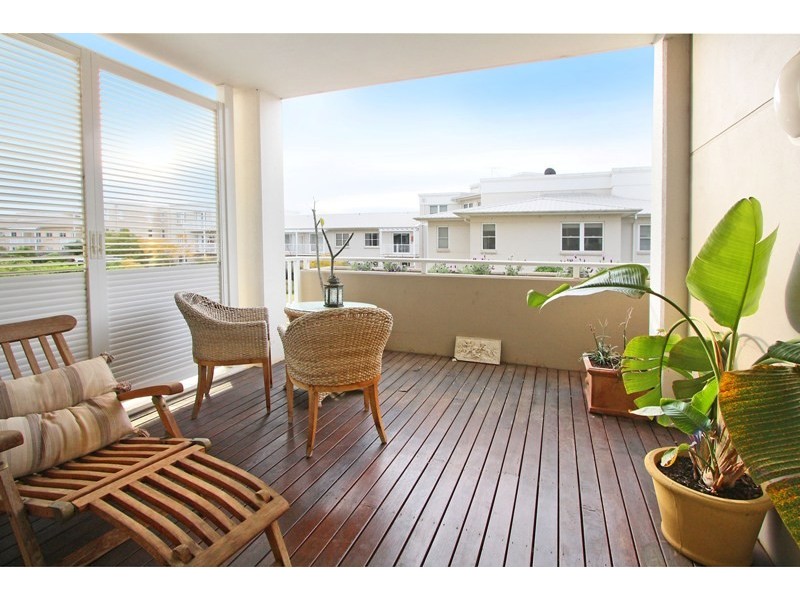 16/2 Juniper Drive, Breakfast Point NSW 2137
