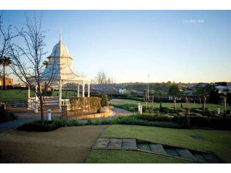 16/2 Juniper Drive, Breakfast Point NSW 2137