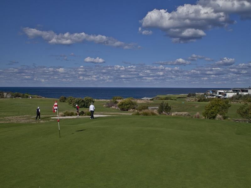 60 Gubbuteh Road, Little Bay NSW 2036