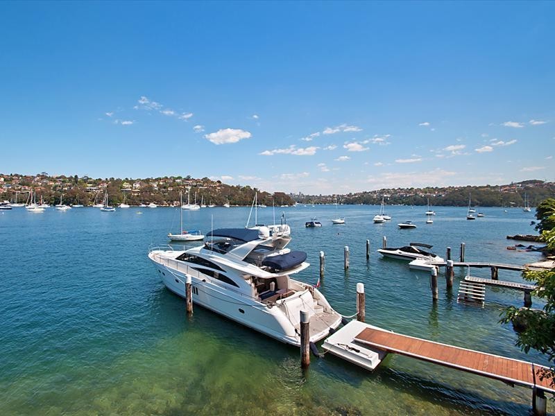 4 Laura Street, Seaforth NSW 2092