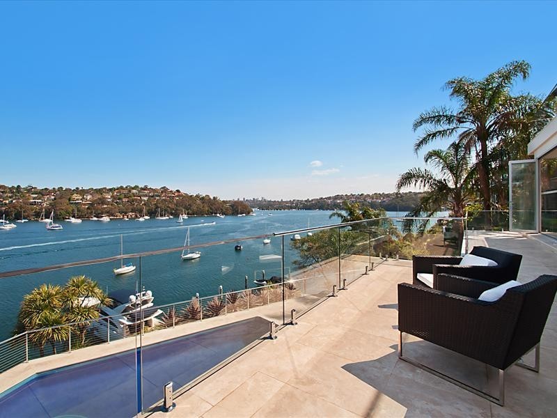 4 Laura Street, Seaforth NSW 2092