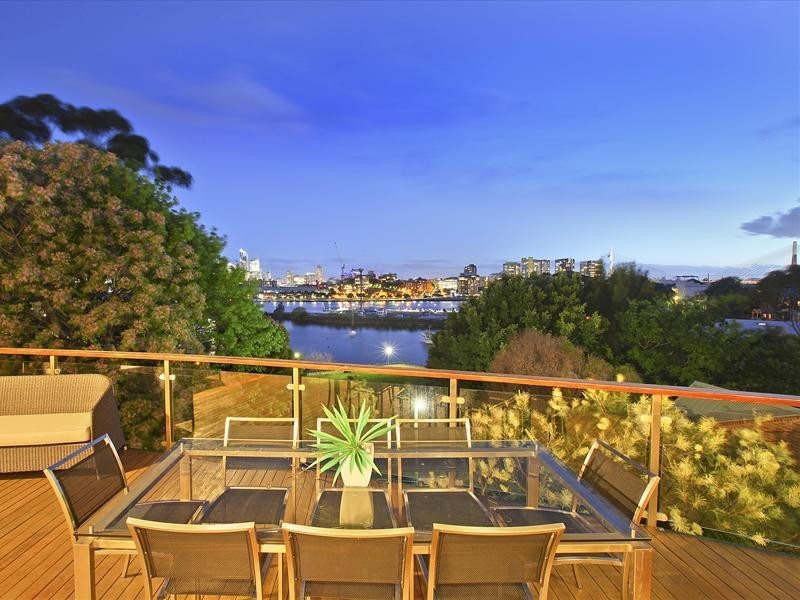136 Darling Street, Balmain East NSW 2041