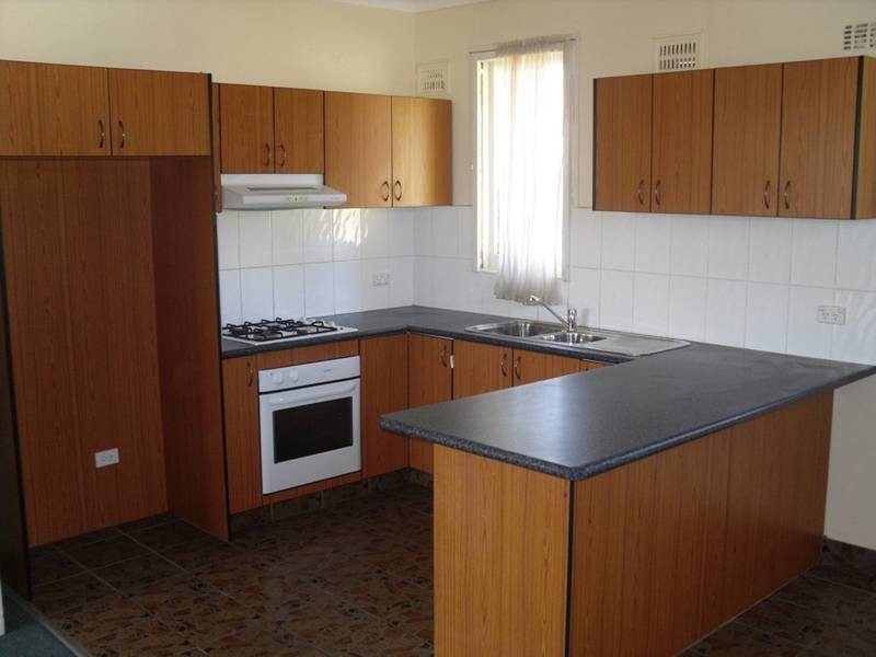 2 Fairfield Road, Guildford NSW 2161