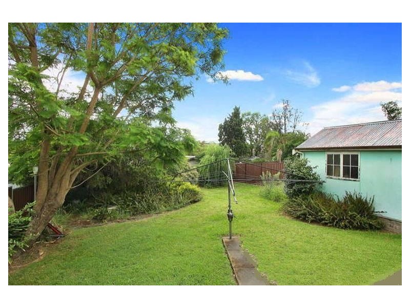 EDNA AVENUE, Merrylands NSW 2160