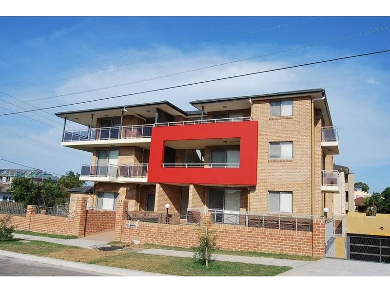 1/72-74 Berwick Street, Guildford NSW 2161
