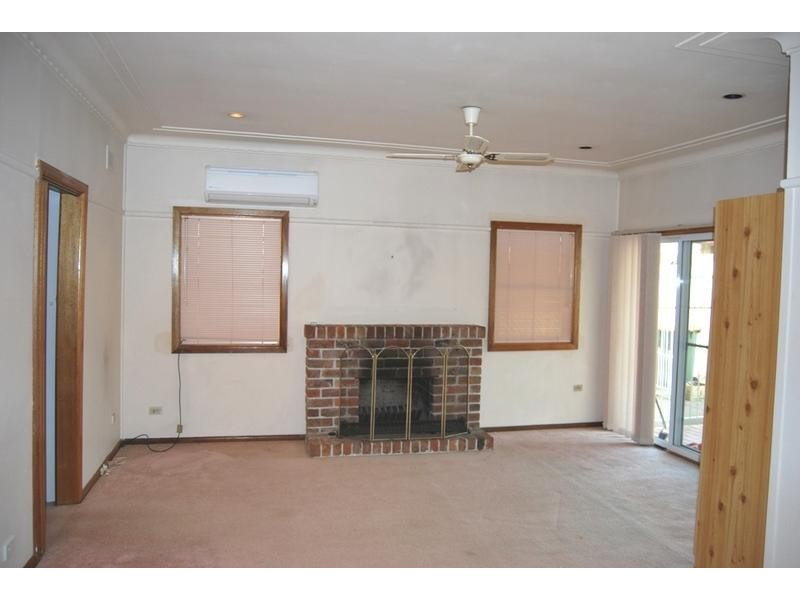 11 Edna Avenue, Merrylands NSW 2160