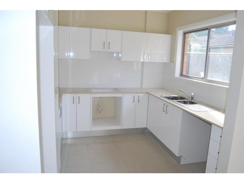 3/30 Chiswick Street, Greenacre NSW 2190
