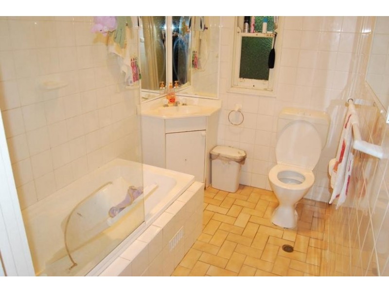 3 Hinchen Street, Guildford NSW 2161