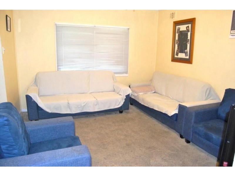 3 Hinchen Street, Guildford NSW 2161