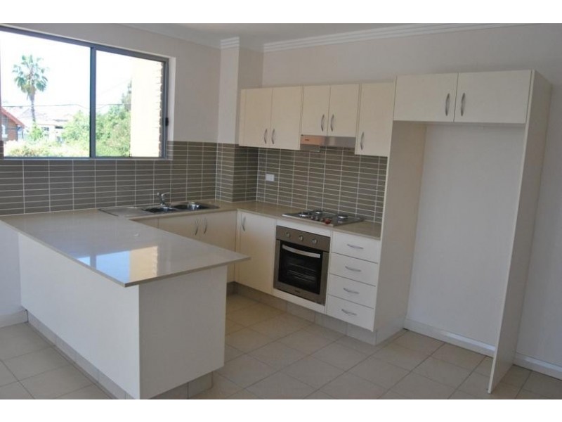 1/11-13 Cross Street, Guildford NSW 2161