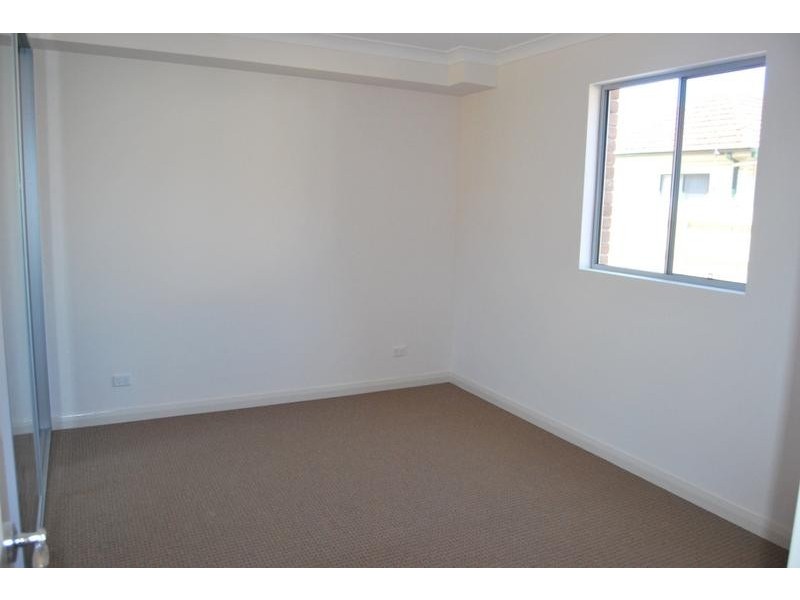 10/11-13 Cross Street, Guildford NSW 2161