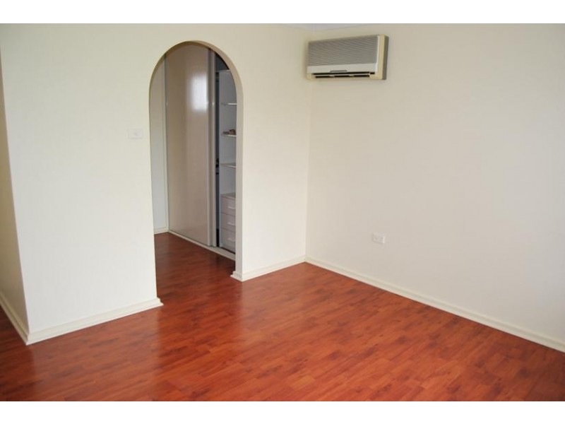 4 Conifer Court, Greystanes NSW 2145