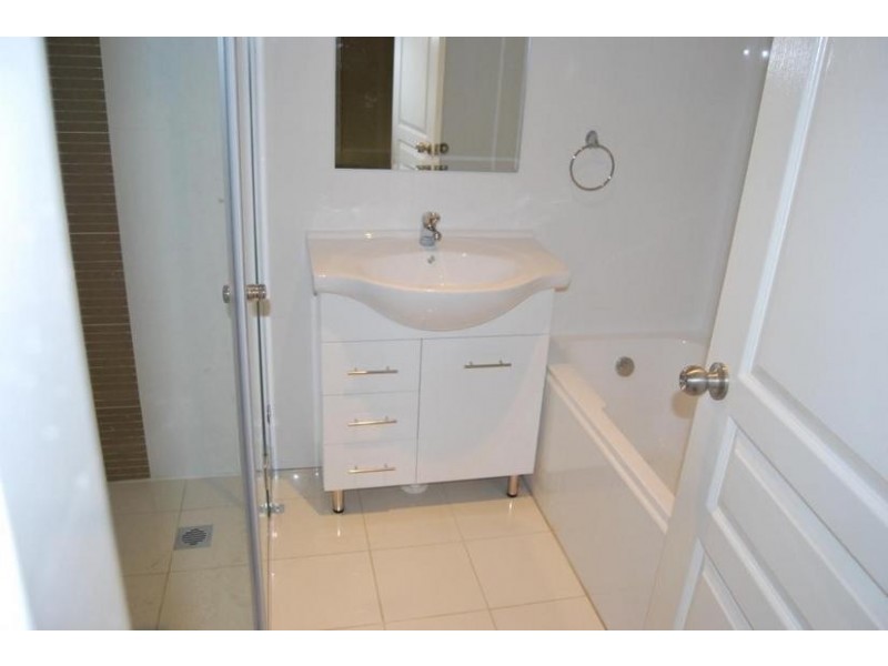 5/30 Chiswick Street, Greenacre NSW 2190