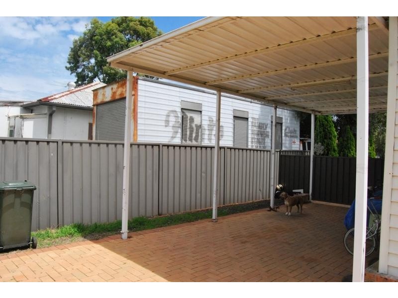 10 Larra Street, Yennora NSW 2161