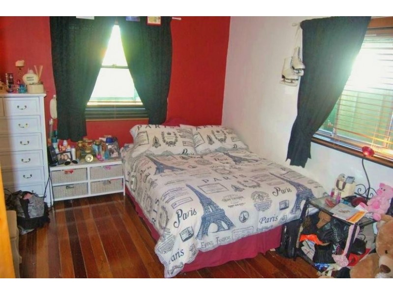 28 Kenyons Road, Merrylands NSW 2160