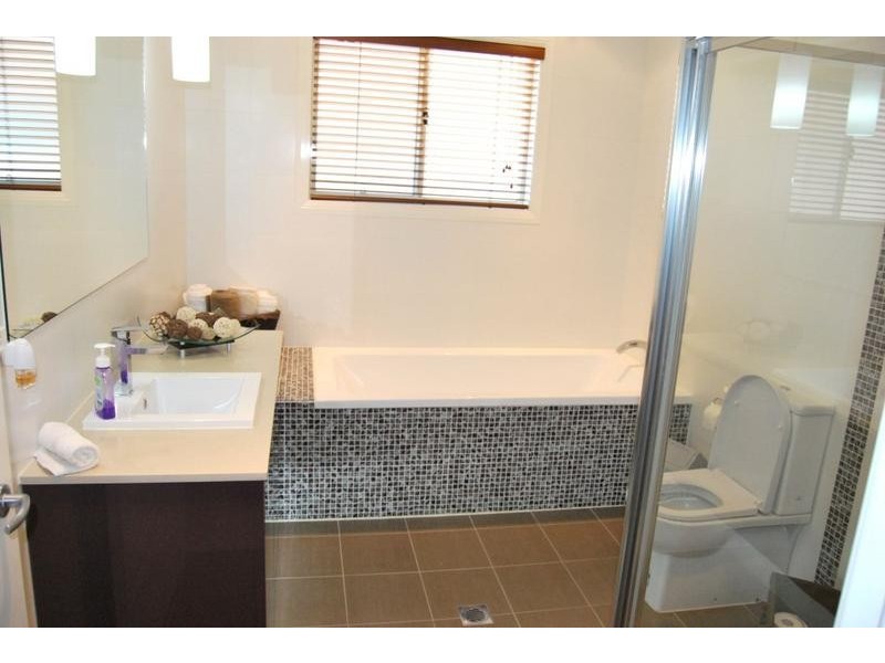 11 Faulds Road, Guildford West NSW 2161