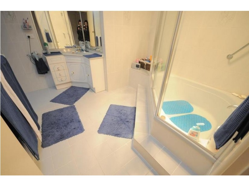 4 VALDA STREET, Merrylands NSW 2160