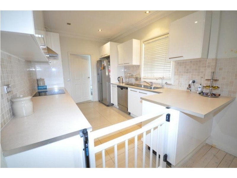 33 FAULDS ROAD, Guildford West NSW 2161