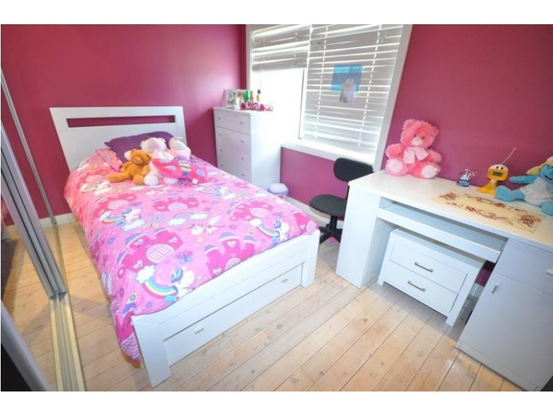 33 FAULDS ROAD, Guildford West NSW 2161