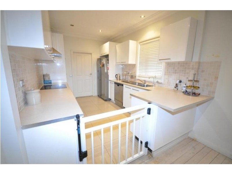 33 FAULDS ROAD, Guildford West NSW 2161