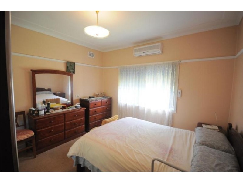 63 DENNISTOUN AVENUE, Guildford NSW 2161