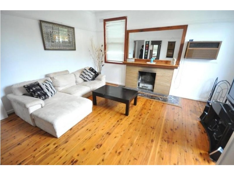 3 BALLANDELLA ROAD, Toongabbie NSW 2146