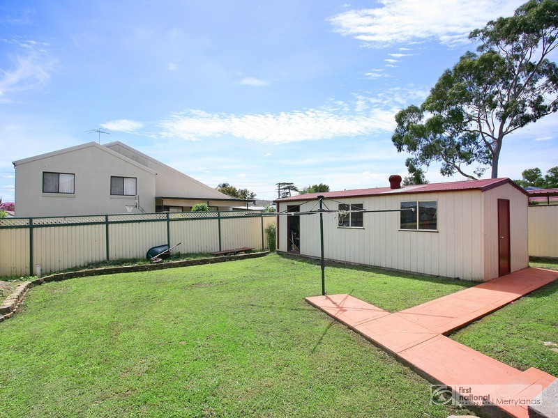 9 EDNA AVENUE, Merrylands NSW 2160