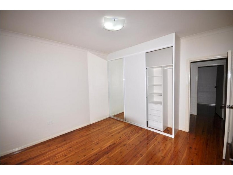 Fairfield NSW 2165