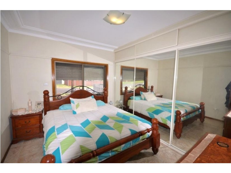 11 LINWOOD STREET, Guildford NSW 2161