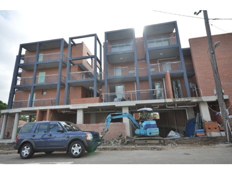 2/215-217 Woodville Road, Merrylands NSW 2160