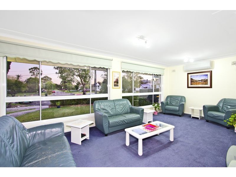 17 LUCERNE AVENUE, South Wentworthville NSW 2145