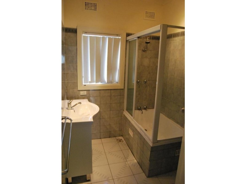 130 FOWLER ROAD, Guildford NSW 2161