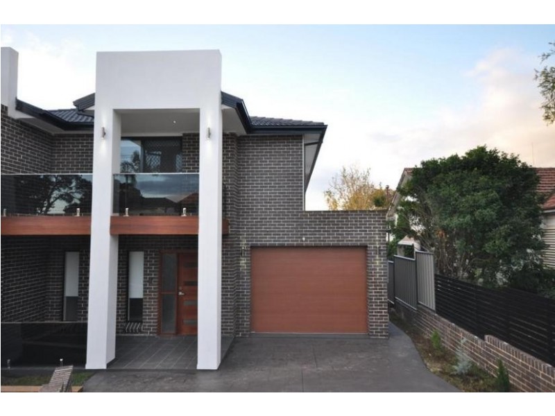 111 HAWKSVIEW STREET, Merrylands NSW 2160