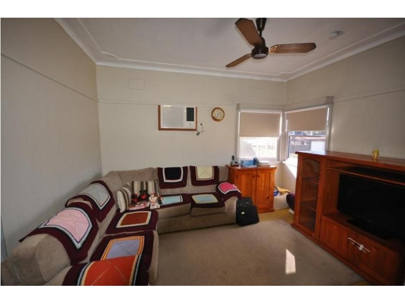 9 SLAPP STREET, Merrylands NSW 2160